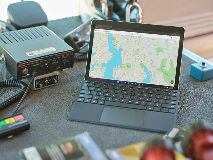 Produktbild Microsoft Surface Go 3 (10.50", Intel Pentium Gold 6500Y, 4 GB)