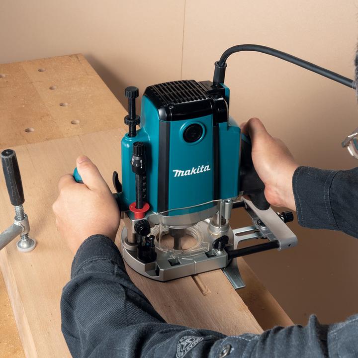 Produktbild Makita Oberfräse RP1802X07 inkl. Koffer 1850W