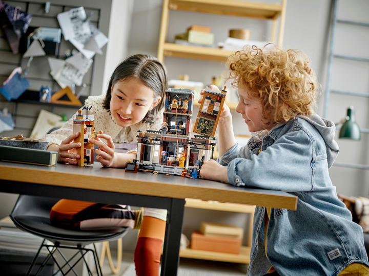 Actual product image LEGO 12 Grimmauld Place (76408, LEGO Harry Potter)