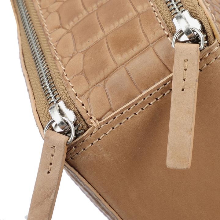 Actual product image Burkely Cool Colbie shoulder bag leather 20 cm