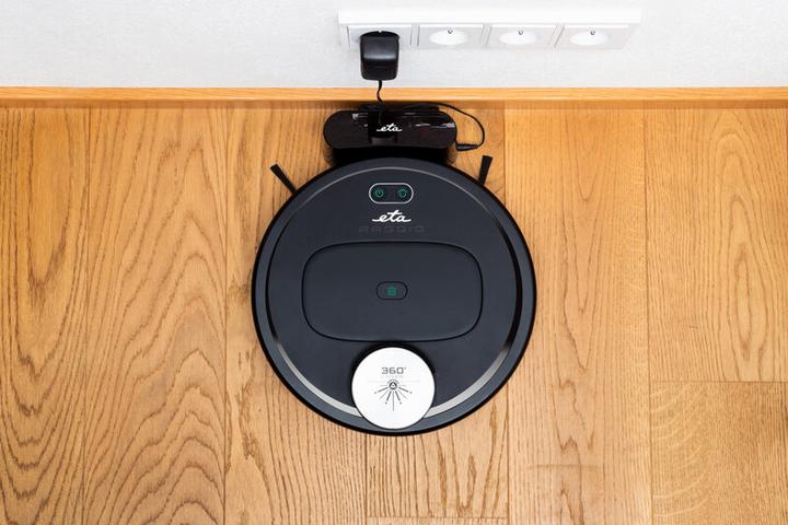 Actual product image ETA Raggio Robot Vacuum Cleaner Bagless
