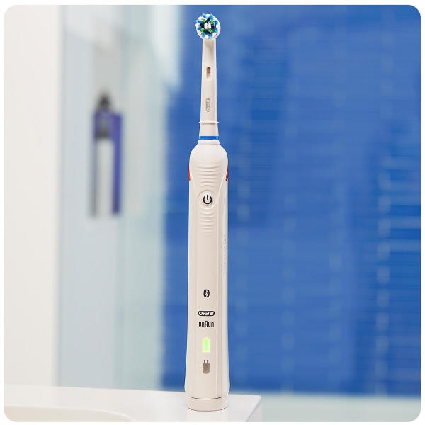 Actual product image Braun Oral-B Series 5000 CrossAction Smart (Oscillating toothbrush)