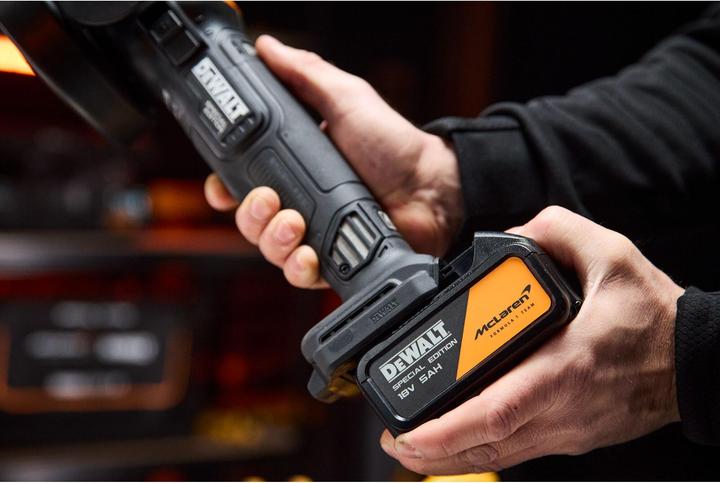 Produktbild DeWalt McLaren DCG45MP2T (18 V)