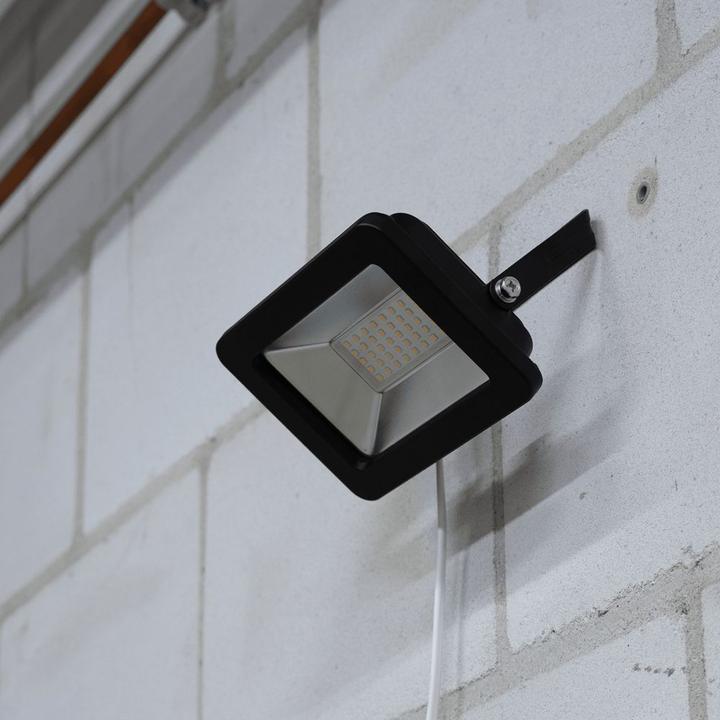 Actual product image Shada LED floodlight 30W bw