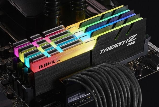 Productafbeelding G.Skill Trident Z RGB (4 x 16GB, 3200 MHz, DDR4 RAM, DIMM 288 pin)