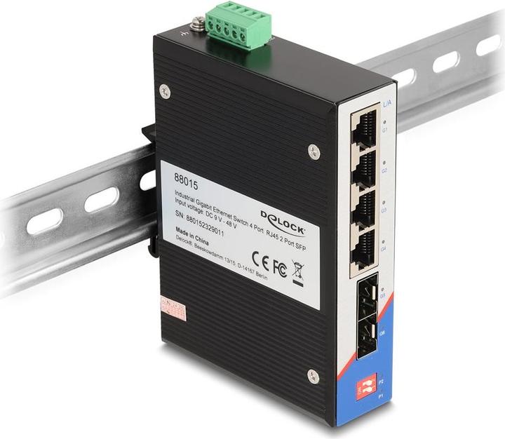 Actual product image Delock Industrial Gigabit Ethernet switch 4 port RJ45 2 port SFP for top-hat rail (6 Ports)