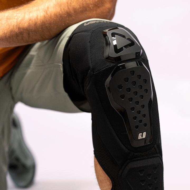 Actual product image Leatt 6.0 Evo EXT (M, Pair)