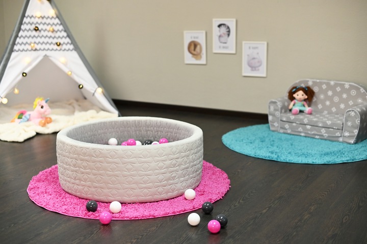Actual product image Knorrtoys Ball pool soft - "Cosy geo grey" - 300 balls cream/grey/rose (approx. 6cm diameter)