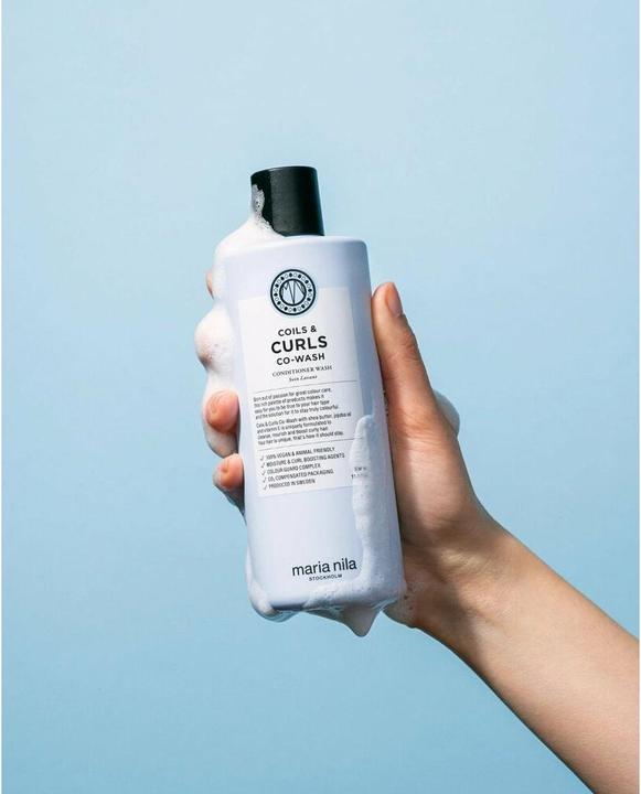 Produktbild Maria Nila Coils & Curls Co-Wash 33,8 oz Feuchtigkeitsspendend und Entwirrend (3380 ml)