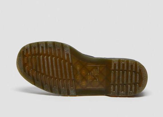 Actual product image Dr. Martens Boots (38)