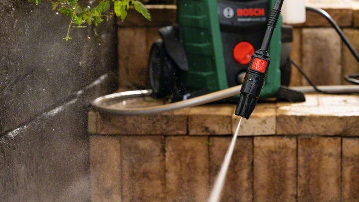 Actual product image Bosch Home & Garden UniversalAquat (Electrical connection)