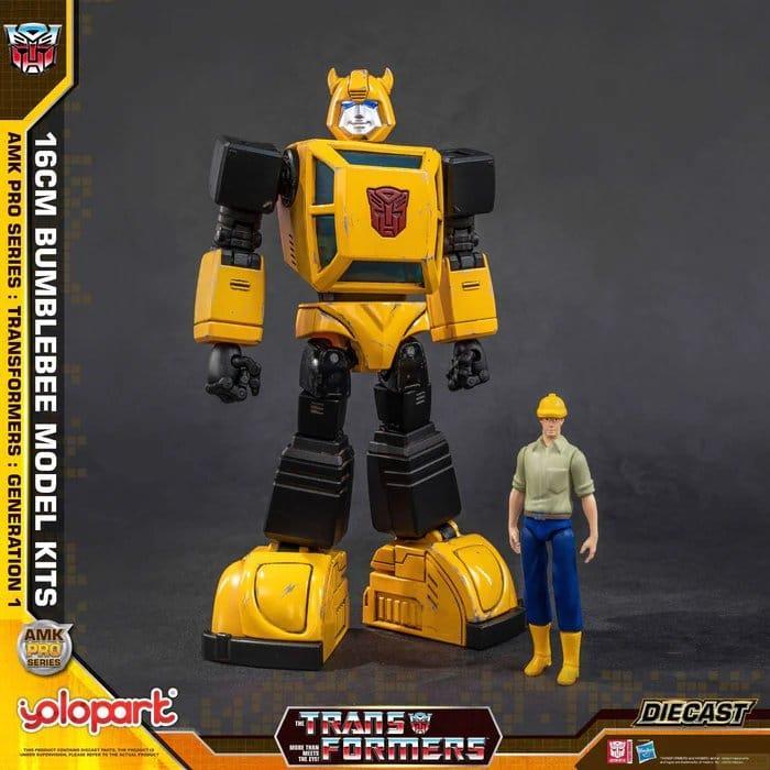 Produktbild Yolopark Transformers: Generation One Plastic Model Kit AMK PRO Series Bumblebee 16 cm