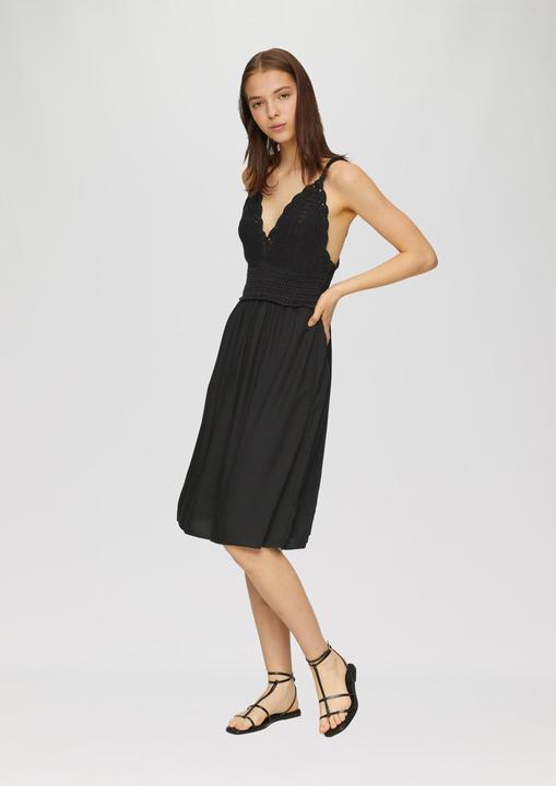 Immagine prodotto S.Oliver Kleid Kurzes Viskose-Kleid mit Häkel-Detail (44)