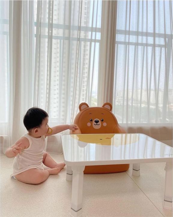 Actual product image Dwinguler Grizzly Bear (Child armchair)