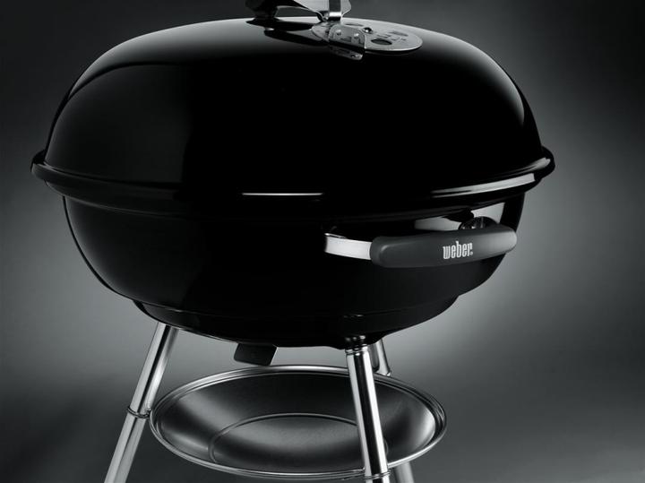 Actual product image Weber Compact Kettle (57 cm)