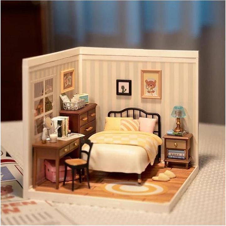 Actual product image Rolife Sweet Dream Bedroom - Diorama