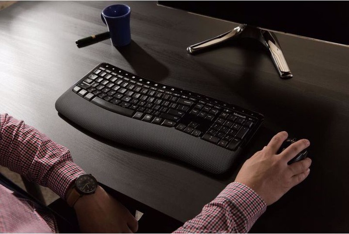 Produktbild Microsoft Comfort Desktop 5050 (Eng. Int., Kabellos)