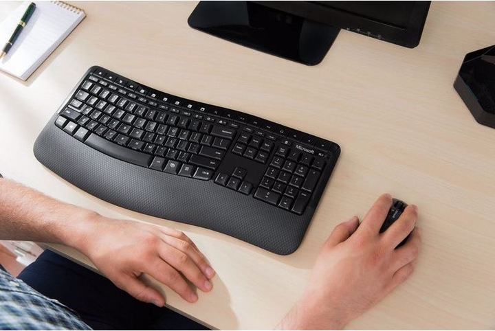 Produktbild Microsoft Comfort Desktop 5050 (Eng. Int., Kabellos)