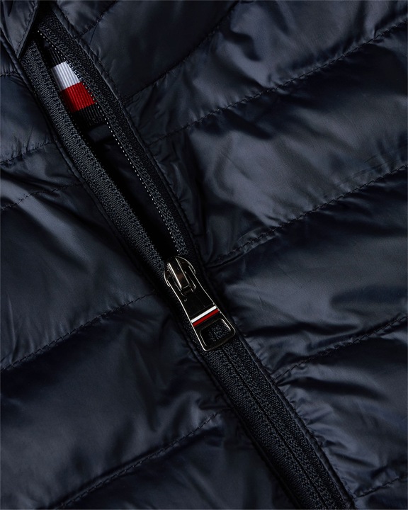 Produktbild Tommy Hilfiger Circular (M)