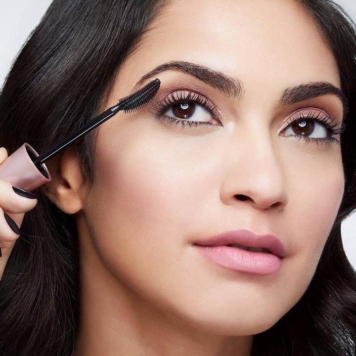 Productafbeelding Maybelline New York Sensationele wimpers (4 Intens zwart)