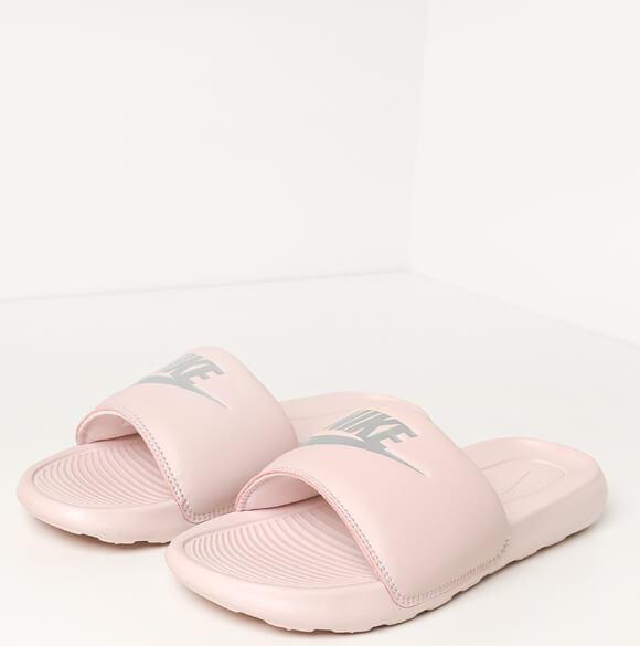 Produktbild Nike Victori One Pantoletten (36.5)