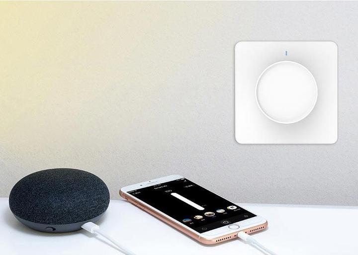 Image du produit Luminea Interrupteur d'éclairage & variateur 4 WLAN avec fonction tourner/pousser et app