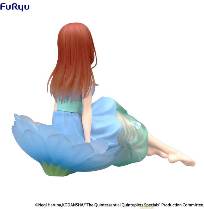 Actual product image Furyu The Quintessential Quintuplets Specials Bloo-me! PVC Statue Nakano Miku 11 cm