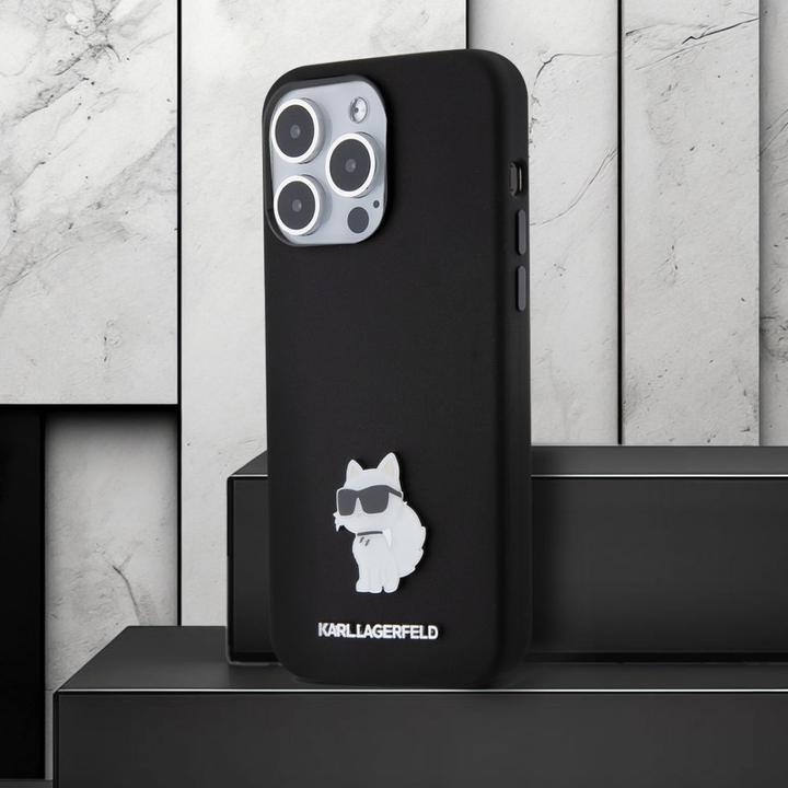 Produktbild Karl Lagerfeld KLHCP15LSMHCNPK iPhone 15 Pro 6.1" czarny/black Silicone Choupette Metal Pin (Apple iPhone 15 Pro)