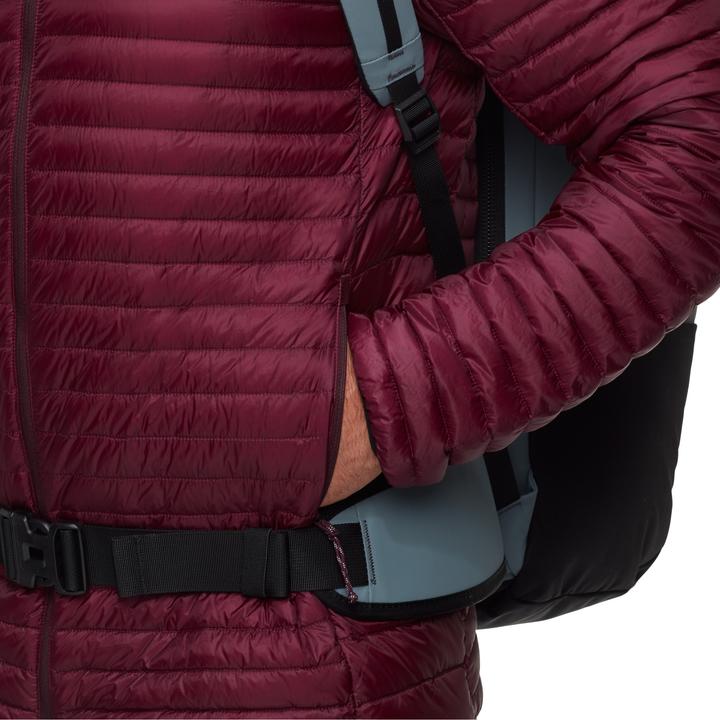 Immagine prodotto Mammut Broad Peak Light IN Hooded Jacket Men, Daunen Jacke (M)