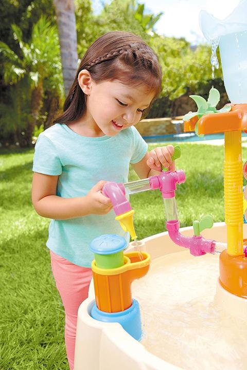 Produktbild Little Tikes Wasserspieltisch Fontäne