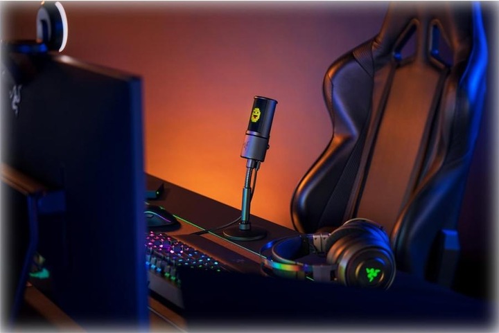 Actual product image Razer Seiren Emote