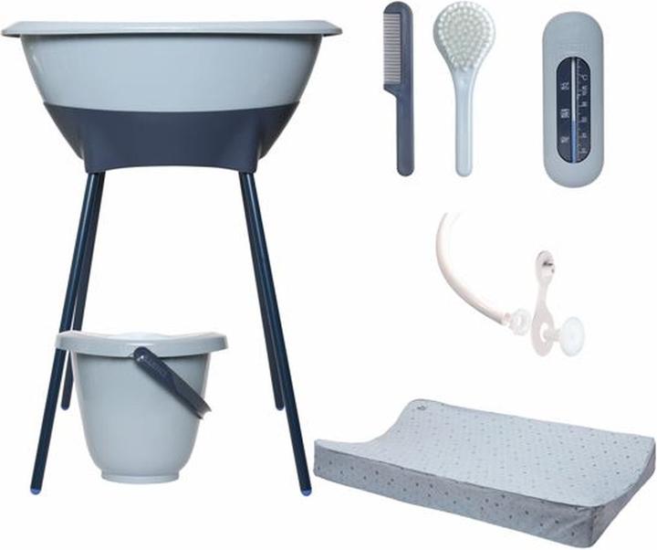 Luma -Bad mit sich wechselnden Kissen Eisenblau