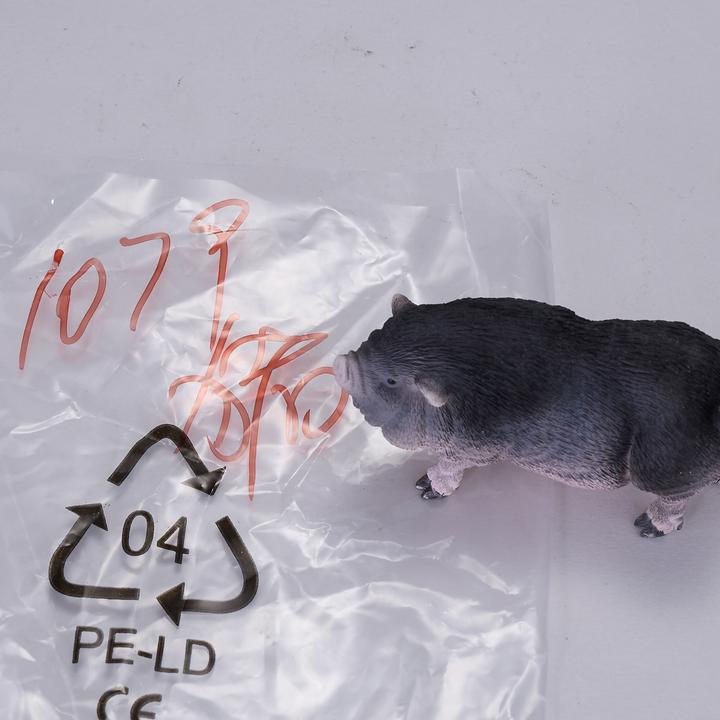 Actual product image Mojo Farmland Belly Pig - 381079