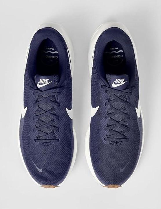 Produktbild Nike Revolution 8 (42.5)