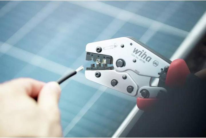 Produktbild Wiha 45796 Crimpzange 1 Stück Photovoltaik-Verbinder, Solar-Steckverbinder 2.5 bis 6mm² (250 mm)