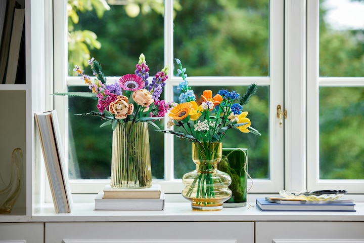 Actual product image LEGO Wildflower Bouquet (10313, LEGO Icons, LEGO Botanical)
