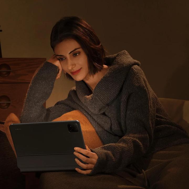 Produktbild Xiaomi Ultrahelles 3,2K 144Hz Display, HyperAI, Desktop-Interface, Snapdragon 7+ Gen 3, 8850 mAh Akku (11.20", 128 GB, Schwarz)