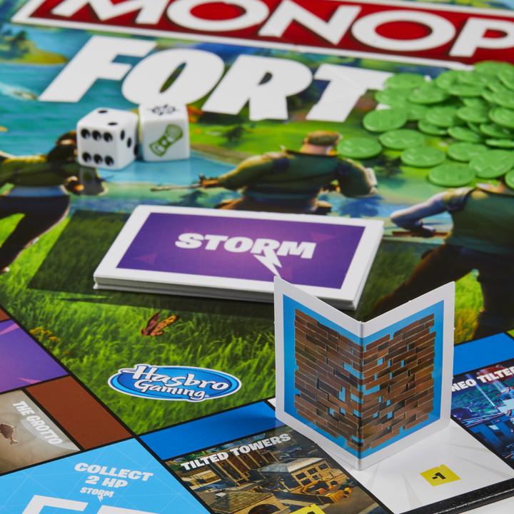 Produktbild Monopoly Fortnite Sammlerausgabe (Deutsch, Türkisch, Spanisch, Rumänisch, Norwegisch, Tschechisch, Polnisch, Kroatisch, Niederländisch, Slowenisch, Finnisch, Ungarisch, Dänisch, Schwedisch, Italienisch, Arabisch, Bulgarisch, Portugiesisch, Englisch, Slowakisch, Lettisch)