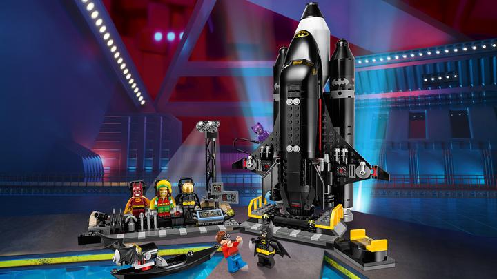 Actual product image LEGO Batman Movie Bat-Space Shuttle (70923, LEGO DC)