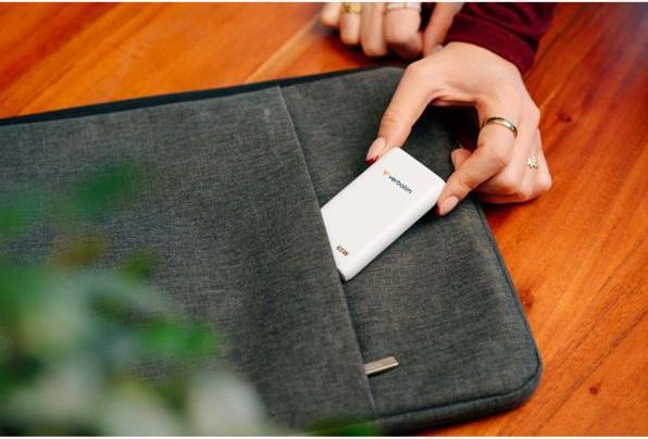 Productafbeelding Verbatim GaN III Fold 'n' Go Charger 2 Port 65W USB-C white (65 W)