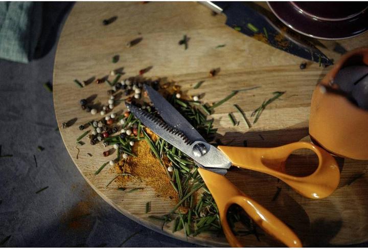 Actual product image Fiskars Kitchen scissors (18 cm)