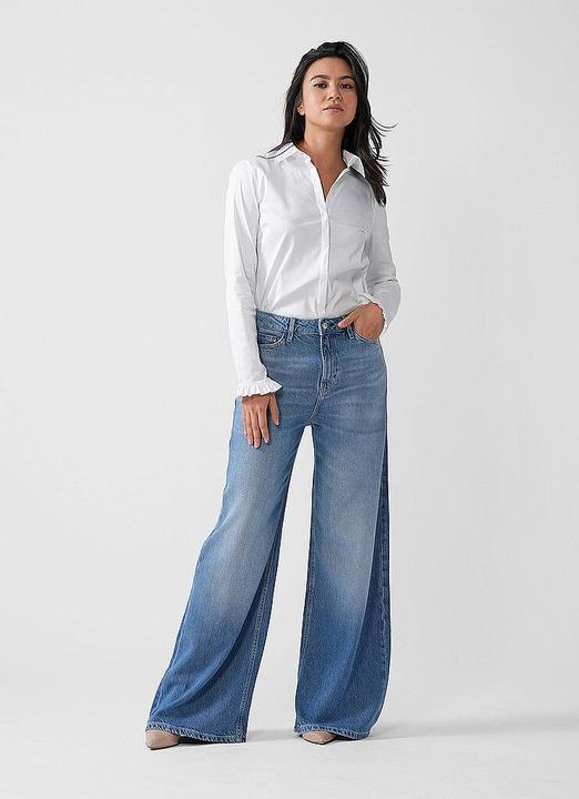 Actual product image Guess Bellflower (29)