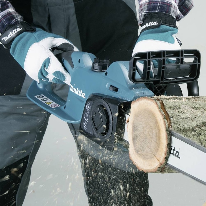 Actual product image Makita Uc3041a (Electric chain saw)