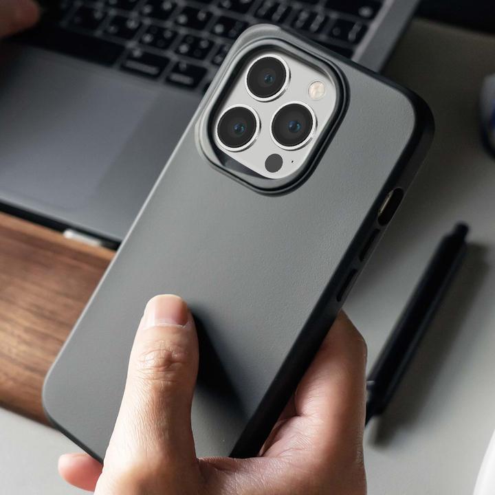 Actual product image RhinoShield Solidsuit Iphone 15 Pro Classic Noir (Apple iPhone 15 Pro)