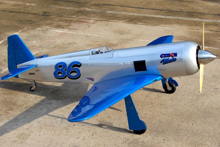 Actual product image Seagull Models SG-Models ) YAK 11 71" 1,8m CHROM 35cc AIRRACE "Czech Mate" MIT Einz (Warbird)