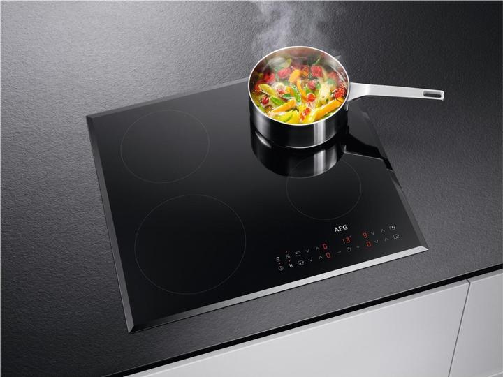 Image du produit AEG IKB64301FB Noir Intégré Table de cuisson à induction 4 zone(s)