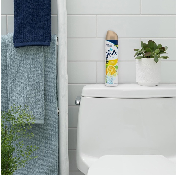 Actual product image Glade Lavender