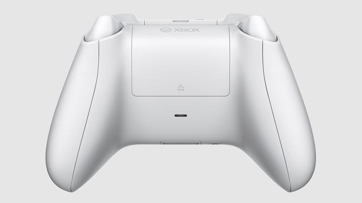 Actual product image Microsoft Xbox WLC M White fo EN/FR/DE/IT/PL/PT/RU (PC, iOS, Xbox Series X, Android, Xbox Series S, Xbox One S)