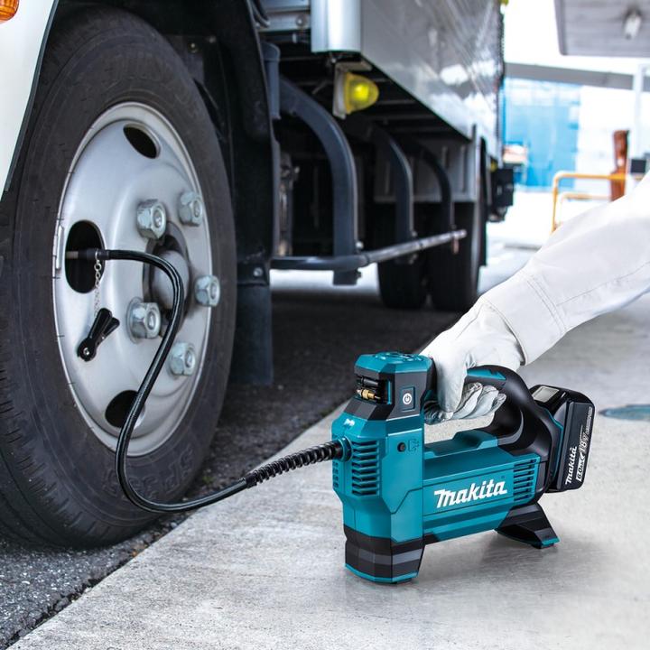 Actual product image Makita DMP181Z (11.10 bar, 0 l)
