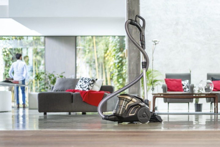 Immagine prodotto Hoover Aspirapolvere senza sacco HP720PET 011